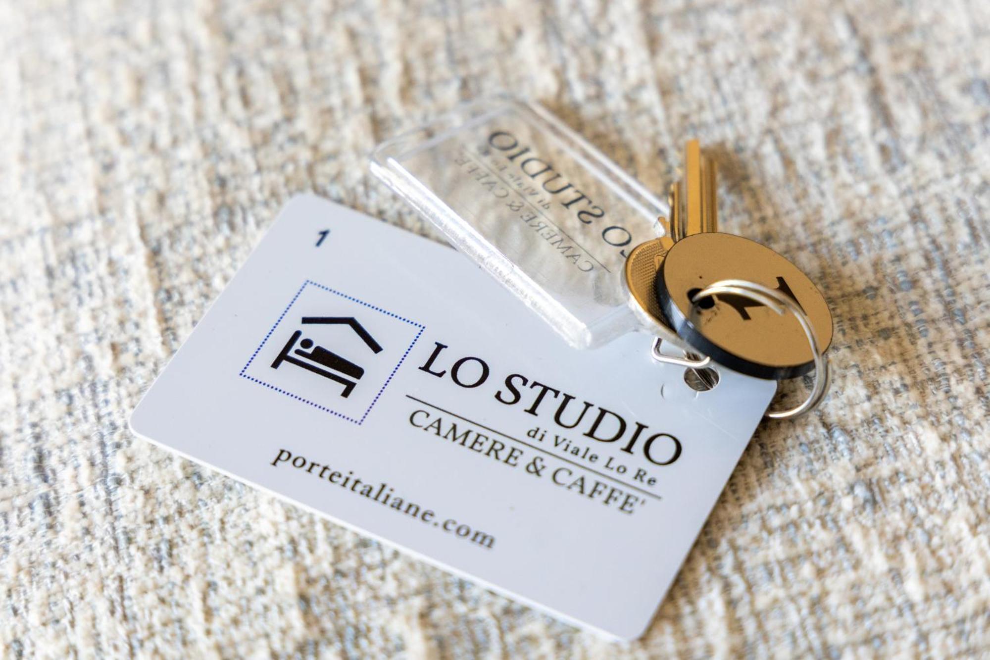 Lo Studio Di Viale Lo Re Camere & Caffe' เลชเช ภายนอก รูปภาพ